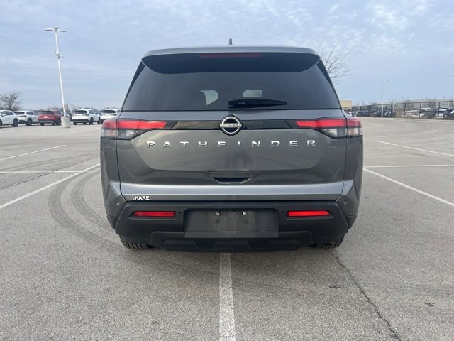 Used 2022 Nissan Pathfinder S image 7