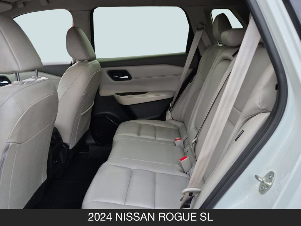 Certified 2024 Nissan Rogue SL FWD image 16