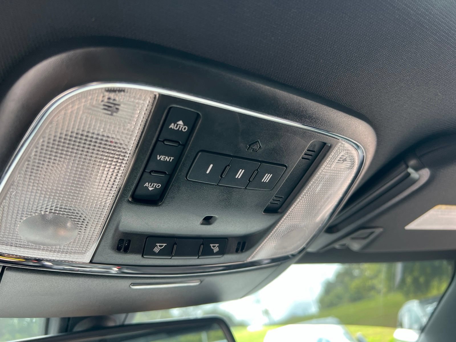 Used 2022 Dodge Charger SRT Hellcat w/ Harman/Kardon Audio Group RWD image 27
