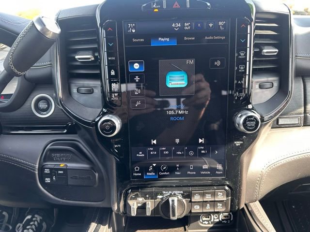 Used 2024 RAM 2500 Limited image 19