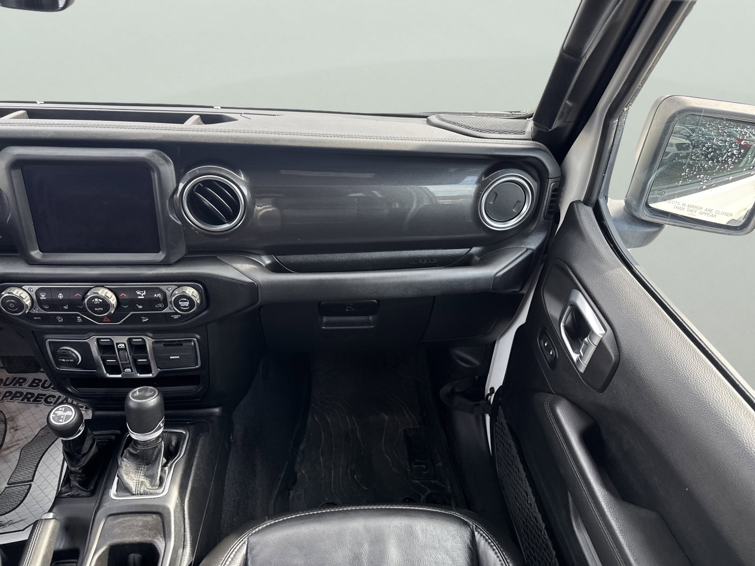 Used 2021 Jeep Wrangler Unlimited Sahara AWD/4WD image 14