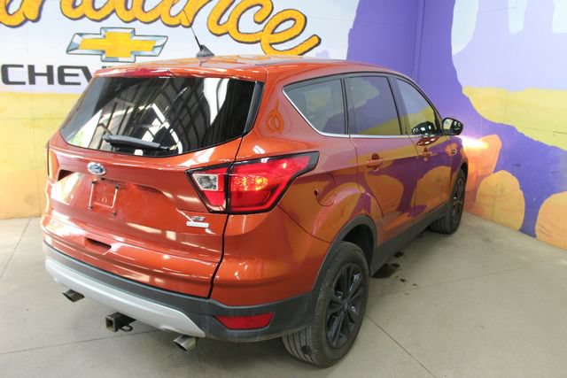 Used 2019 Ford Escape SE FWD image 8
