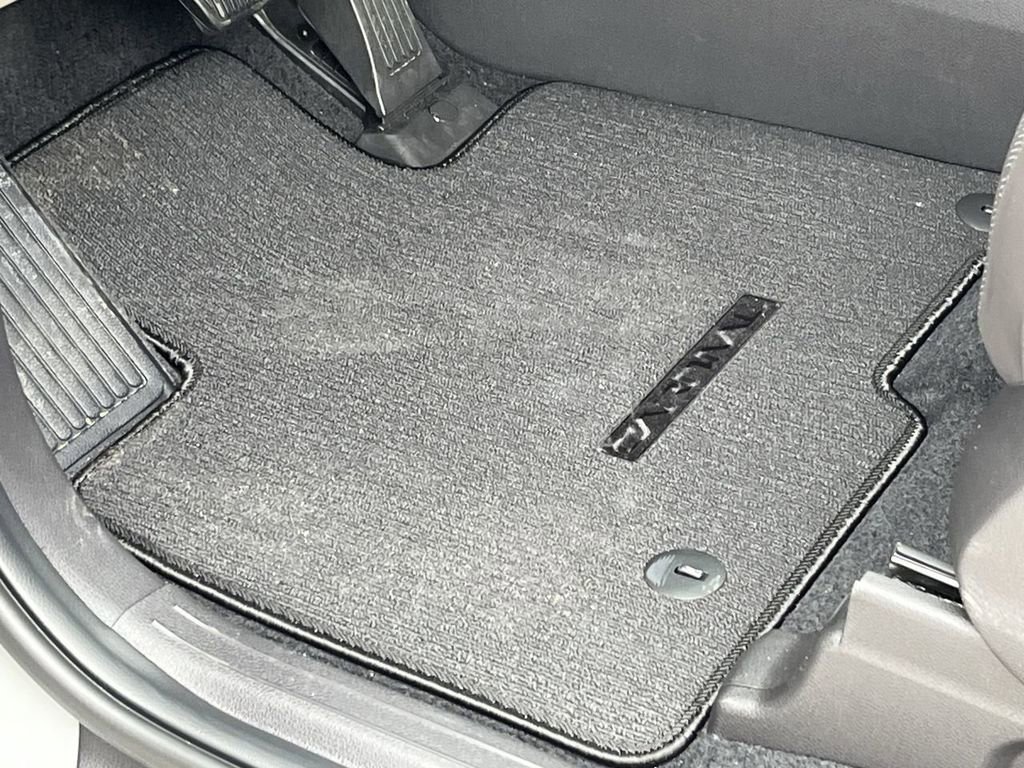 New 2026 Kia Carnival EX FWD image 35