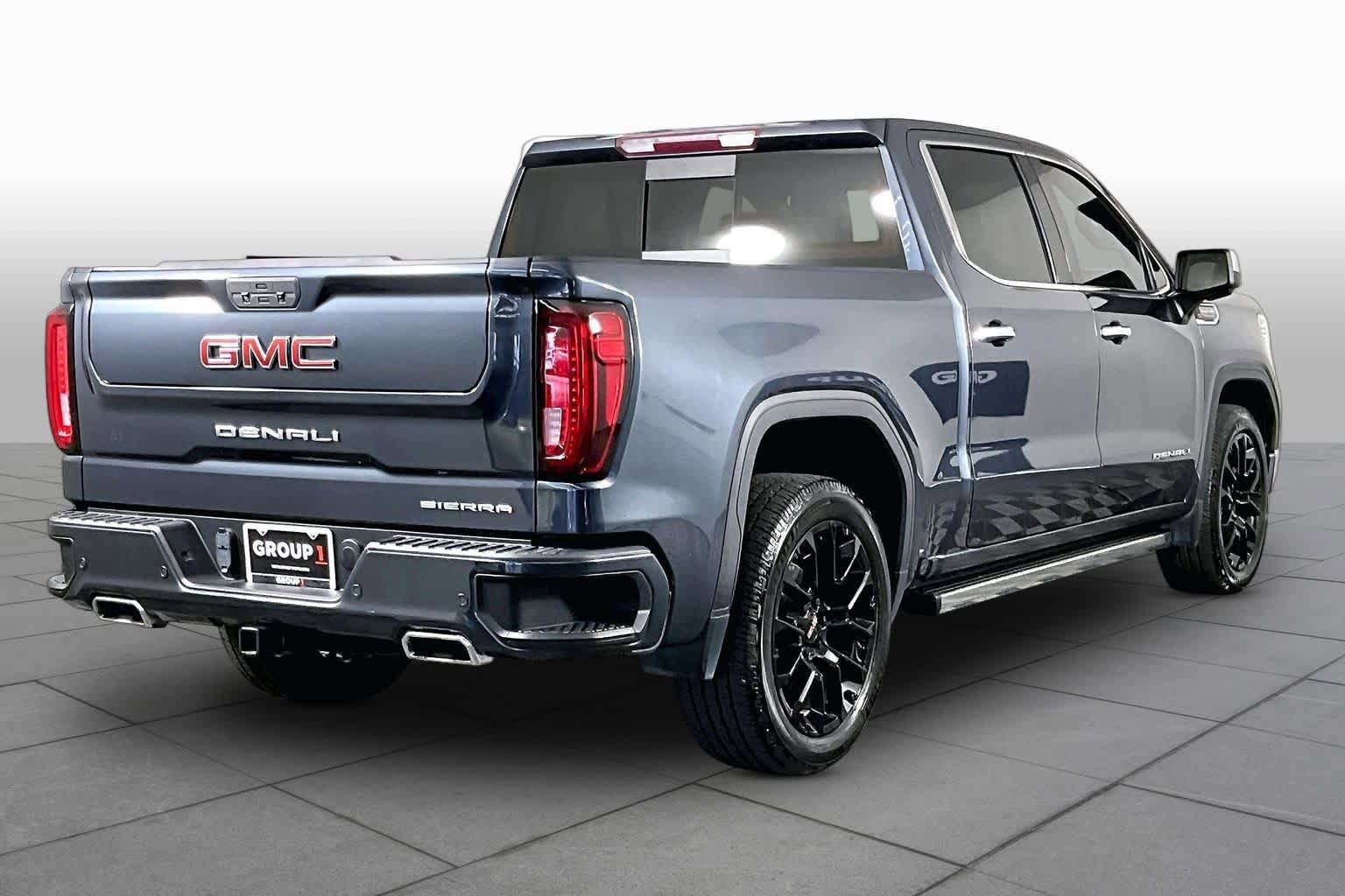 Certified 2022 GMC Sierra 1500 Denali w/ Denali Premium Package AWD/4WD image 13