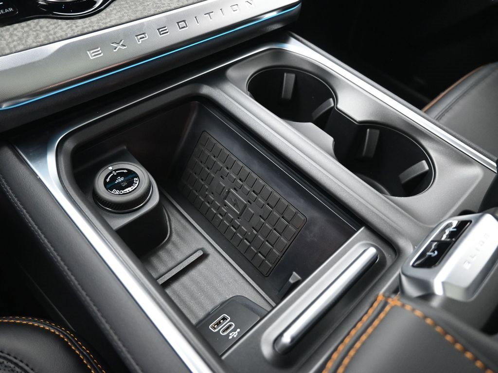 New 2025 Ford Expedition Tremor image 29
