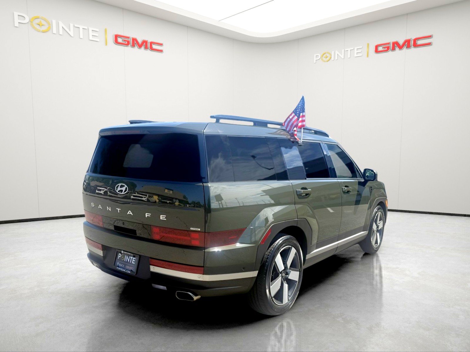 Used 2024 Hyundai Santa Fe Limited AWD/4WD image 3