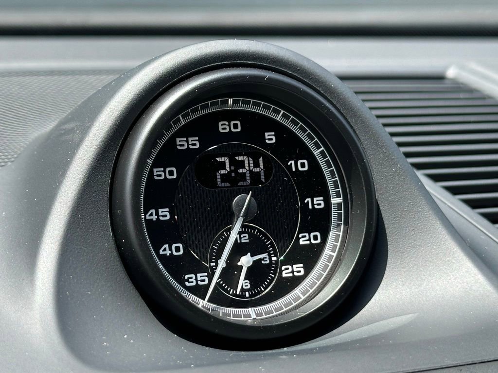 Certified 2025 Porsche Macan S image 28