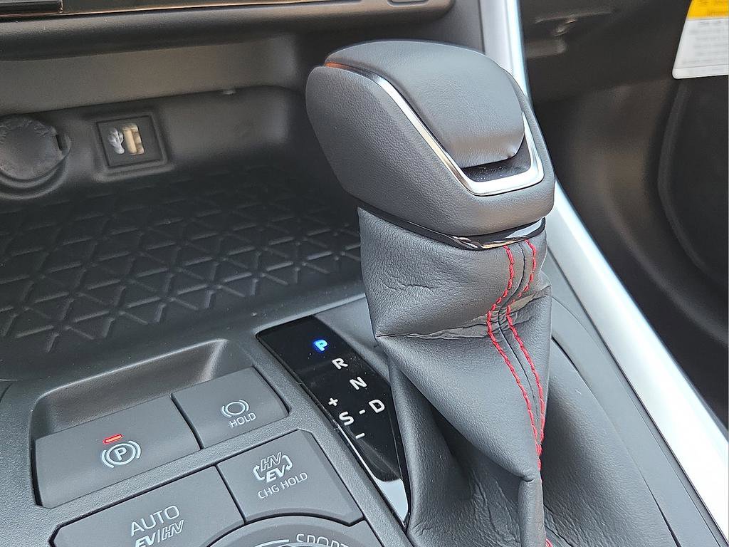 New 2025 Toyota RAV4 SE image 26