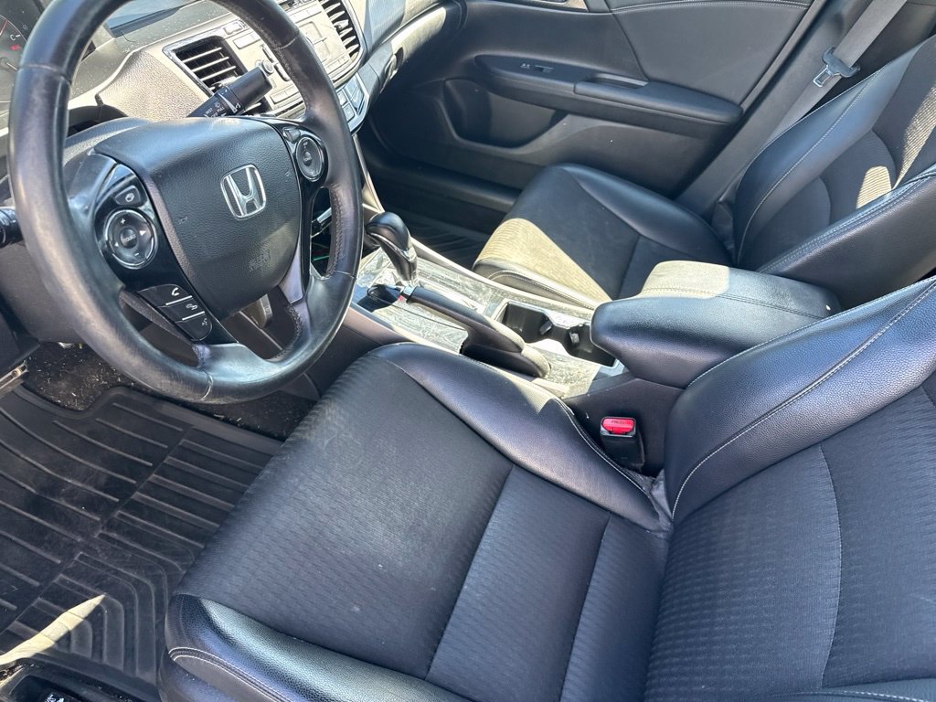 Used 2016 Honda Accord Sport image 13