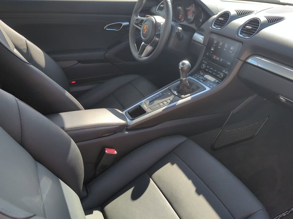 Used 2024 Porsche 718 Cayman S image 12