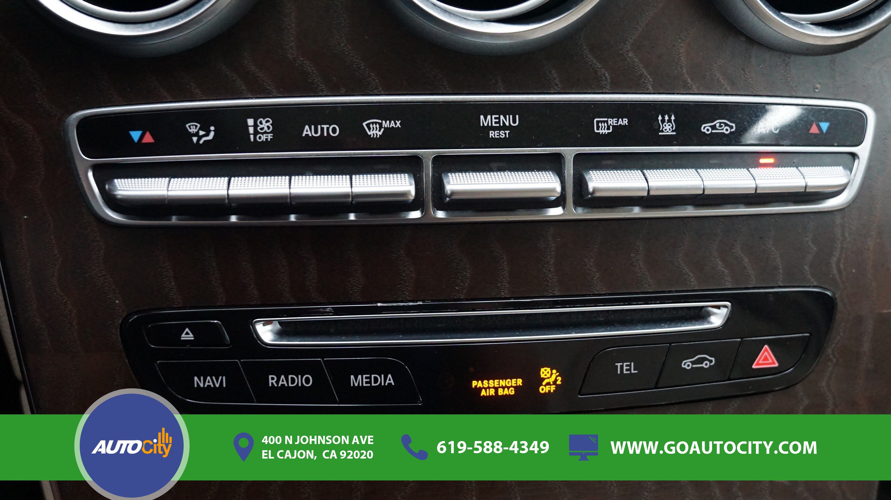 Used 2019 Mercedes-Benz GLC 350e 4MATIC image 23