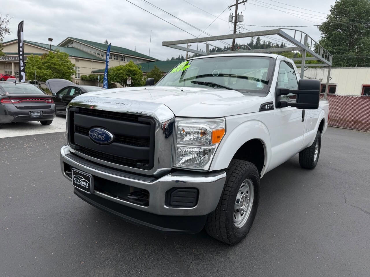 Used 2016 Ford F250 XL w/ XL Appearance Package AWD/4WD image 4