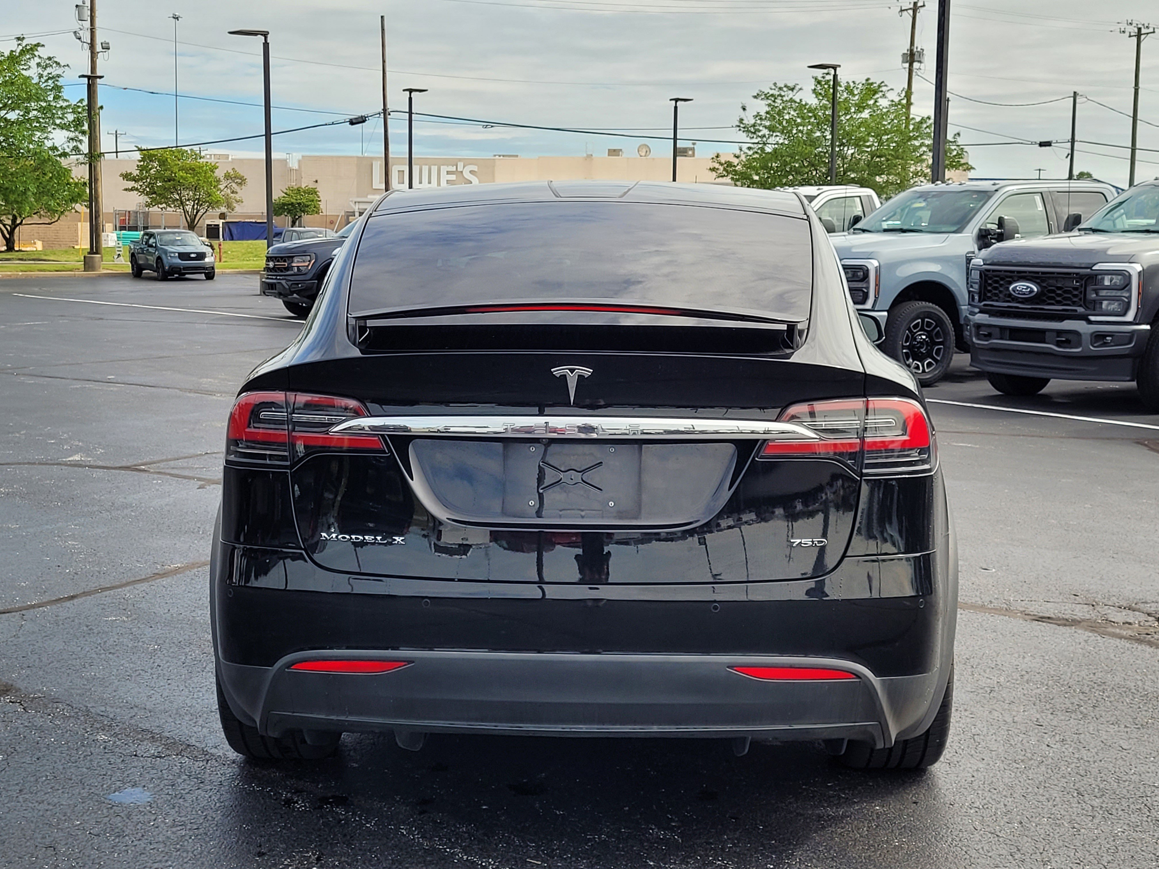 Used 2018 Tesla Model X 75D AWD/4WD image 5