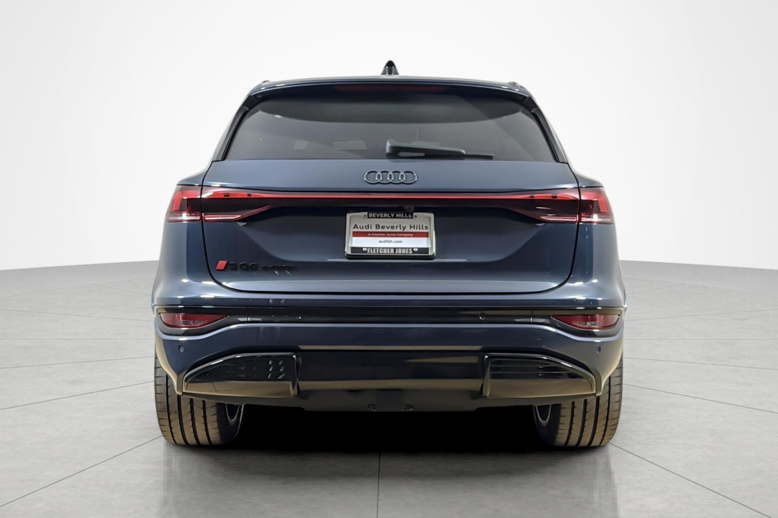 New 2027 Audi SQ6 e-tron Premium Plus AWD/4WD image 5