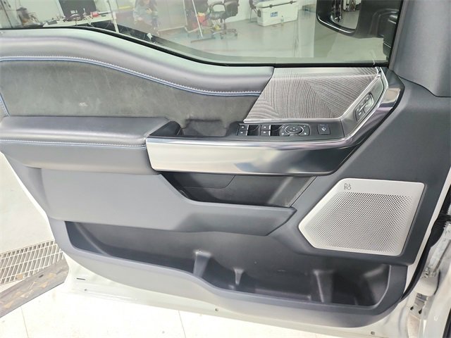 Used 2025 Ford F250 Platinum image 36