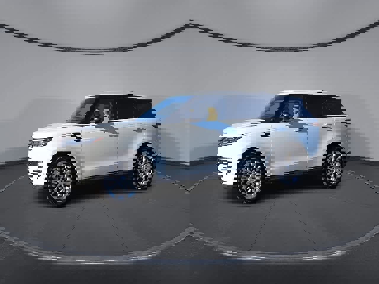 Used 2025 Land Rover Range Rover Sport SE image 4