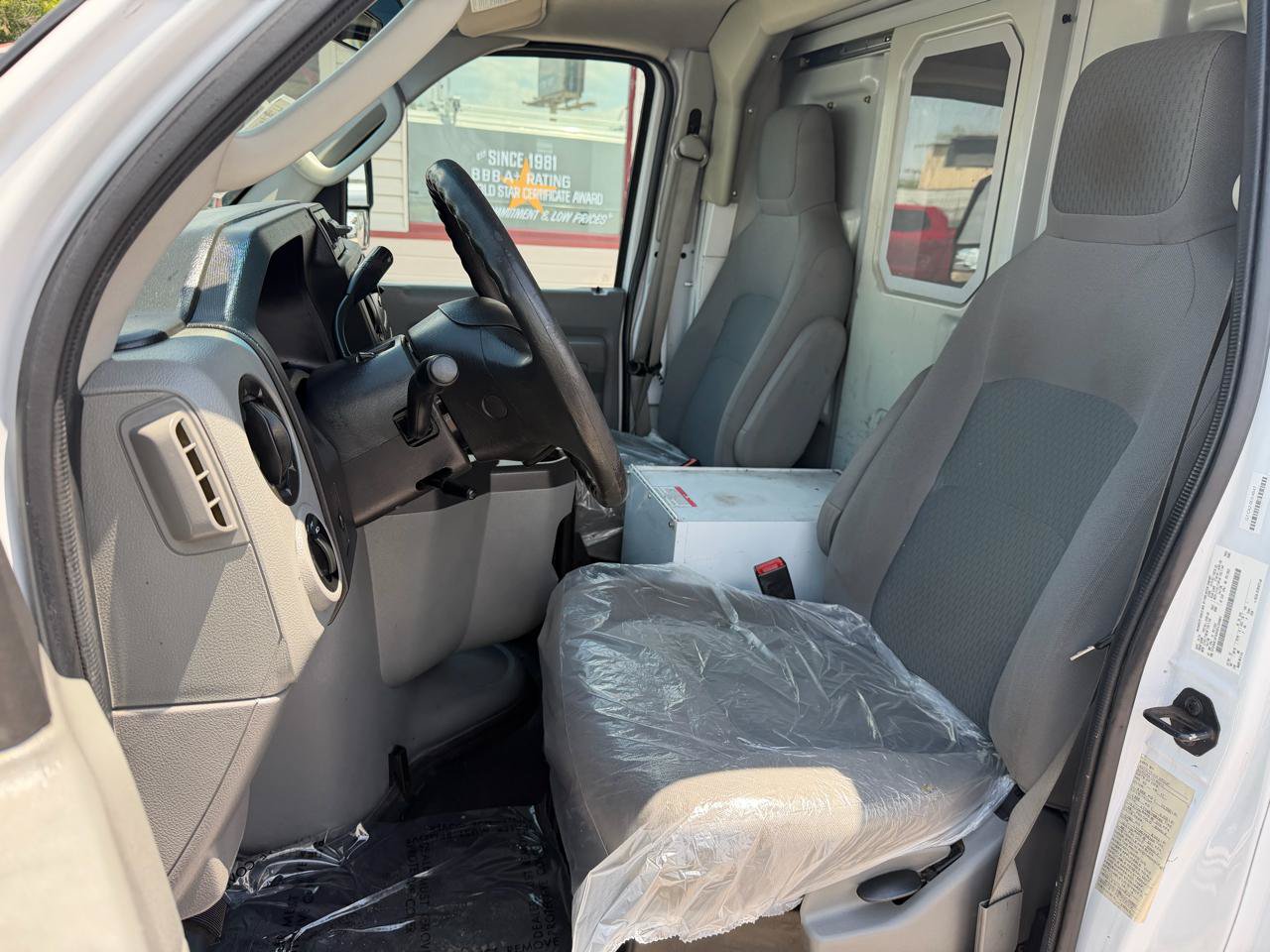 Used 2017 Ford E-350 and Econoline 350 Super Duty RWD image 23