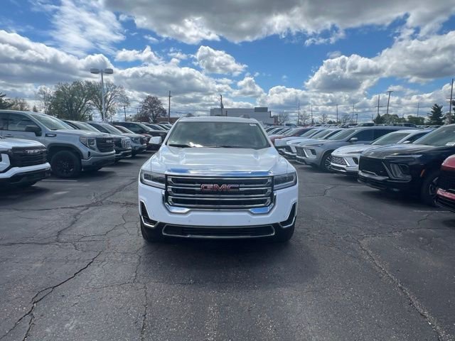 Certified 2023 GMC Acadia SLE w/ Driver Convenience Package FWD image 3