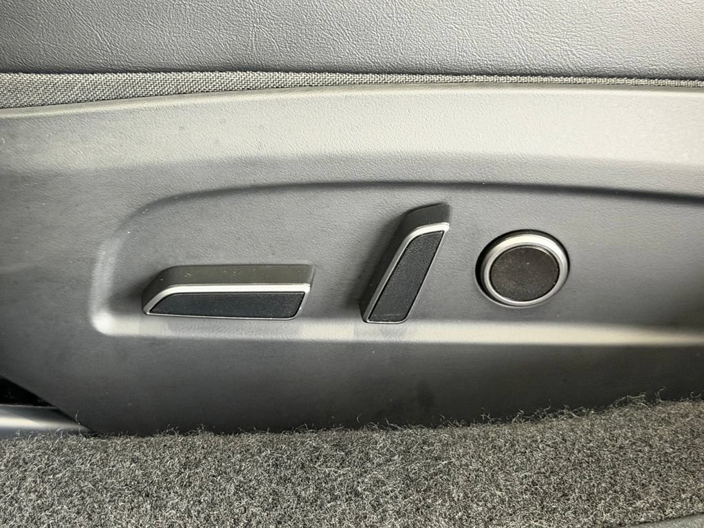 Used 2024 Tesla Model 3 Standard Range RWD image 22