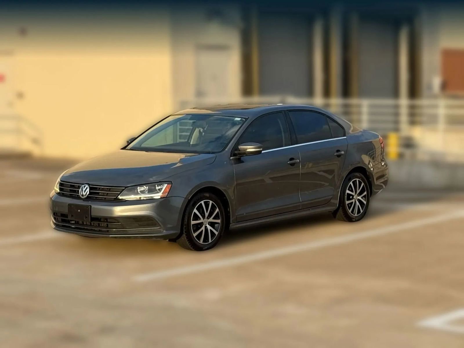 Used 2017 Volkswagen Jetta SE image 3