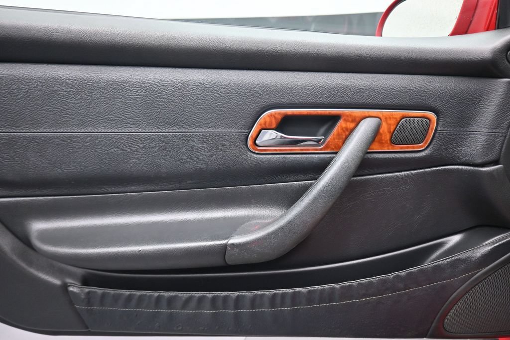 Used 2002 Mercedes-Benz SLK 320 image 10