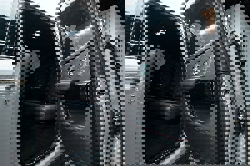 Used 2020 Rolls-Royce Cullinan image 38