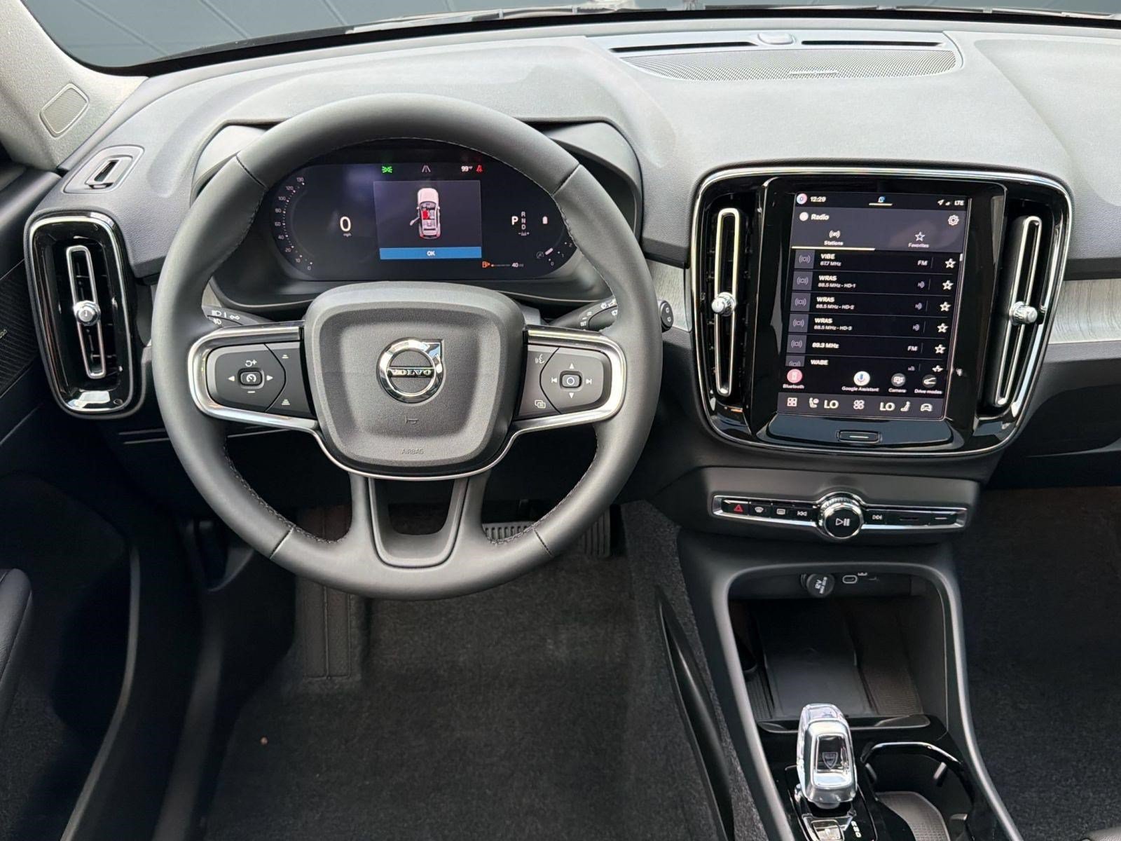 New 2026 Volvo XC40 B5 Plus w/ Climate Package AWD/4WD image 28