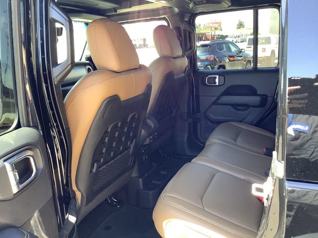 Used 2022 Jeep Wrangler Unlimited Rubicon w/ Xtreme Recon 35" Tire Package AWD/4WD image 22