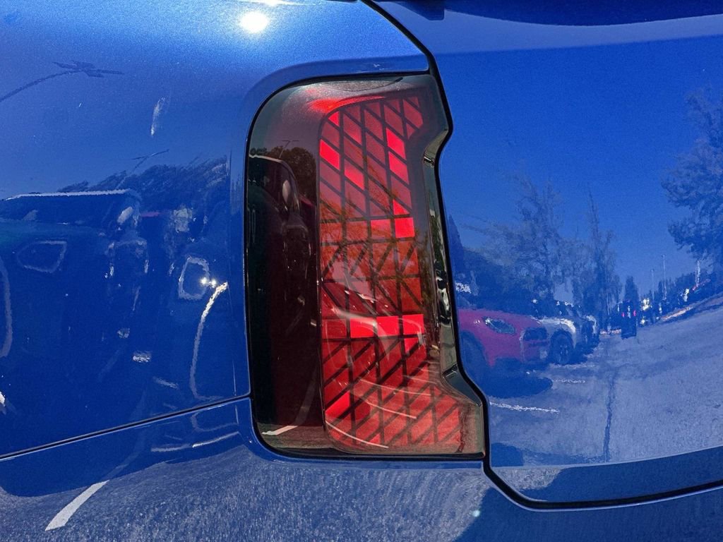 New 2025 MINI Cooper Countryman S w/ Comfort Package Max image 28