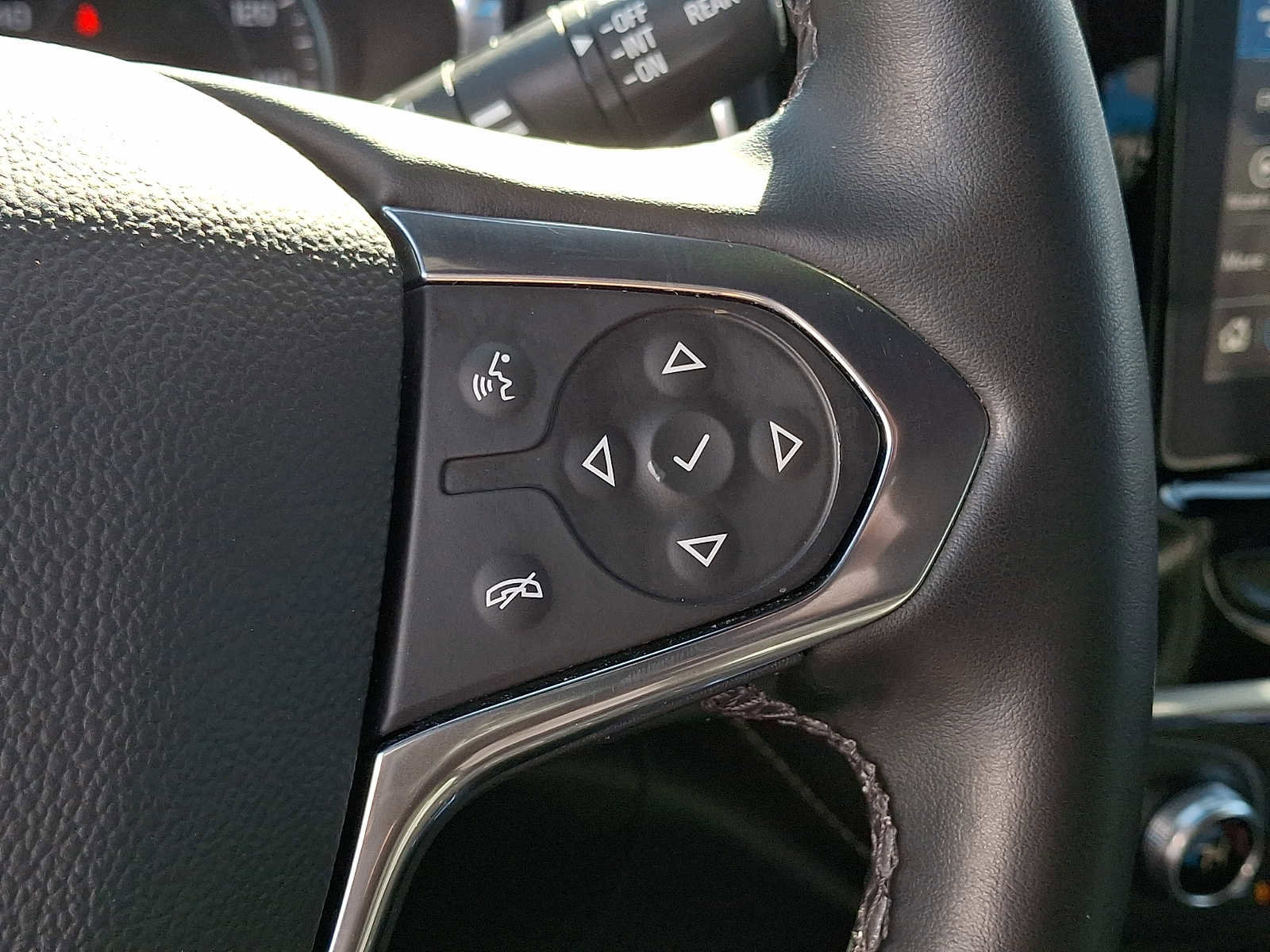 Certified 2023 Chevrolet Traverse LT w/ LPO, Floor Liner Package image 21