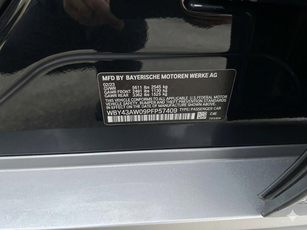 Used 2023 BMW i4 eDrive35 w/ Premium Package image 9