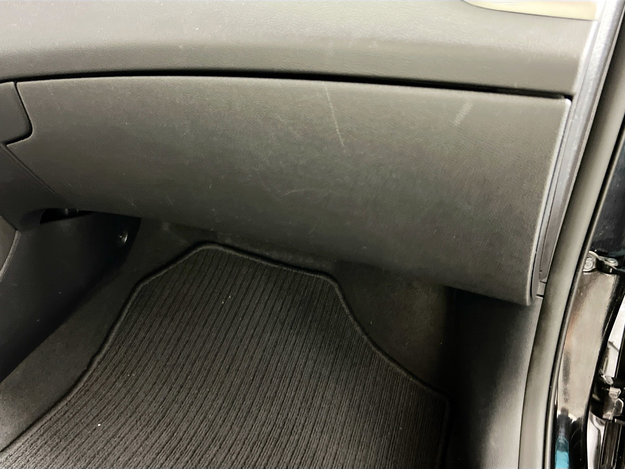 Used 2014 Hyundai Veloster image 34