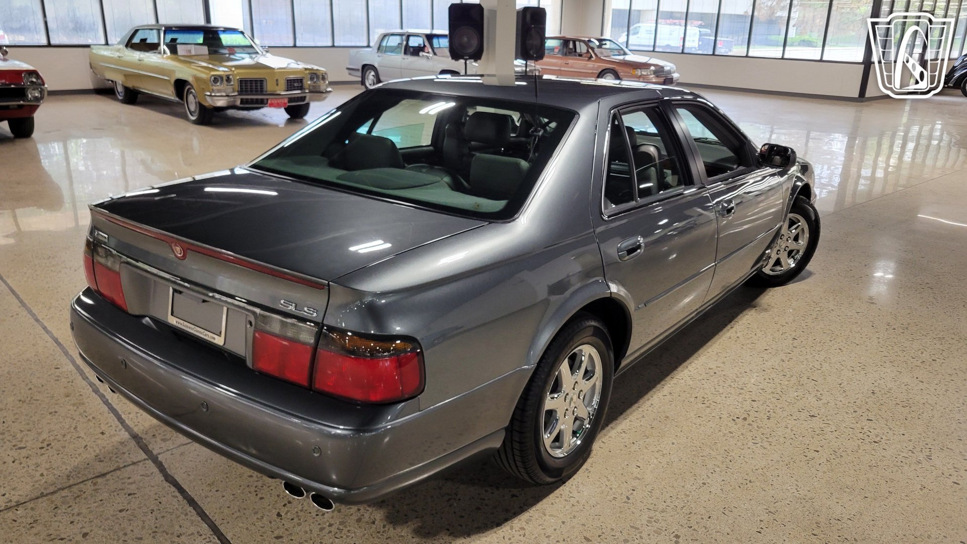 Used 2004 Cadillac Seville SLS w/ Preferred Equipment Group FWD image 35