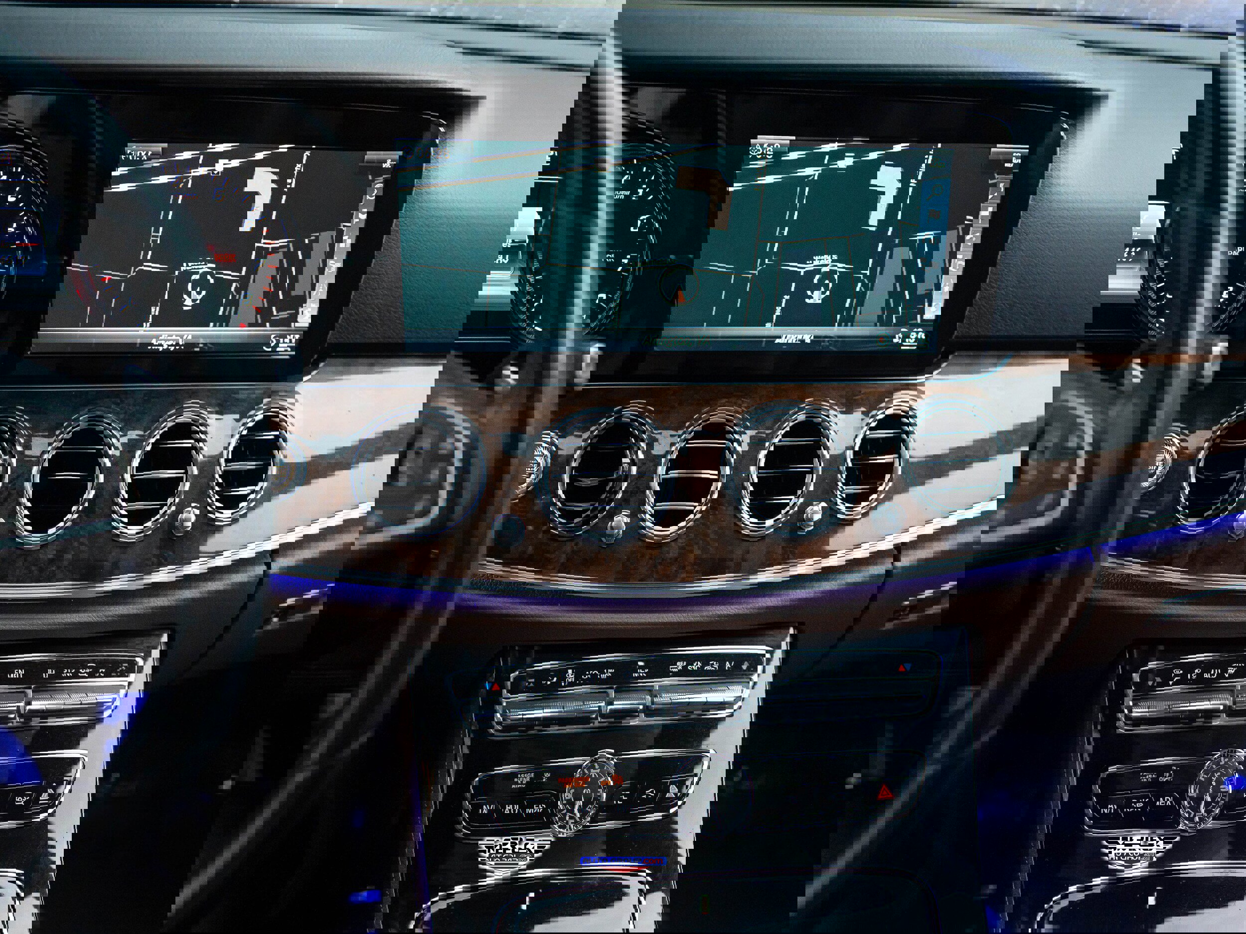 Used 2017 Mercedes-Benz E 300 300 4MATIC image 31