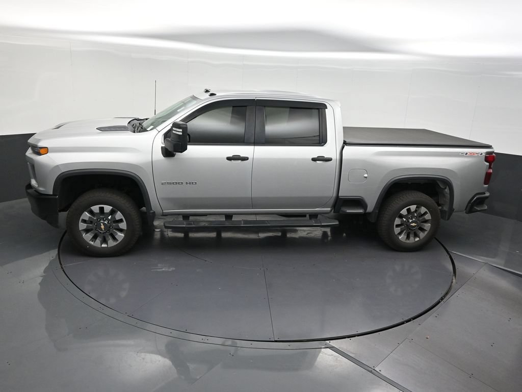 Used 2022 Chevrolet Silverado 2500 Custom w/ Custom Convenience Package AWD/4WD image 16