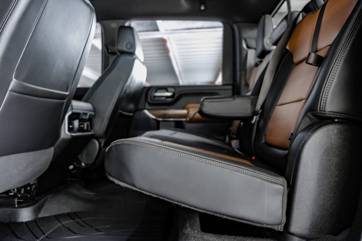 Used 2021 Chevrolet Silverado 3500 High Country image 39