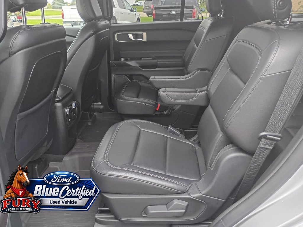 Used 2020 Ford Explorer XLT w/ Equipment Group 202A AWD/4WD image 27