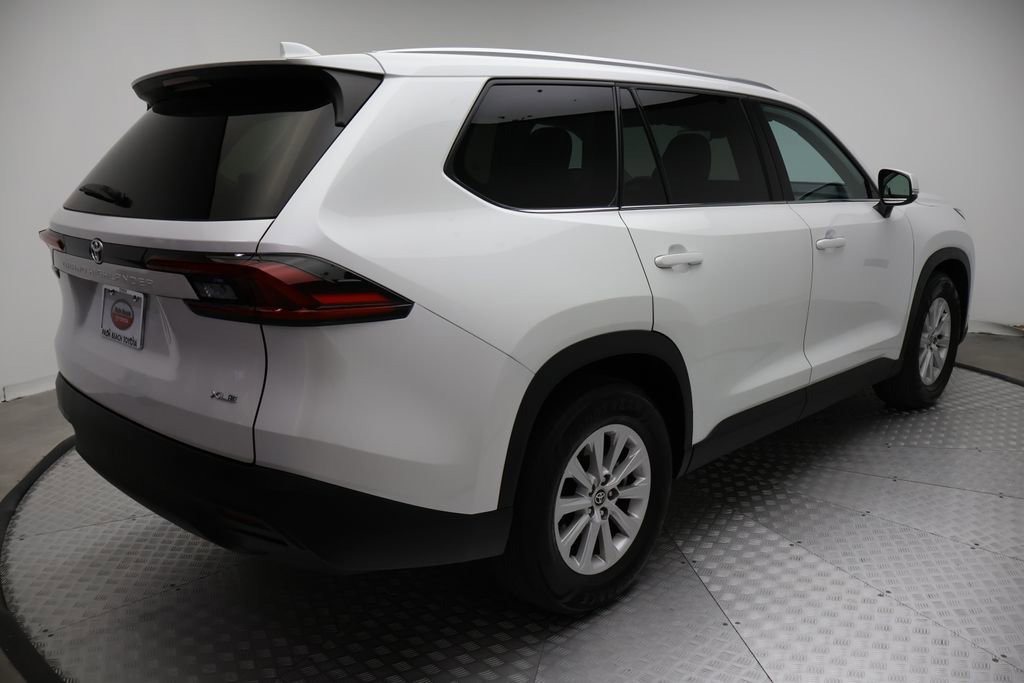 Certified 2025 Toyota Grand Highlander FWD image 8
