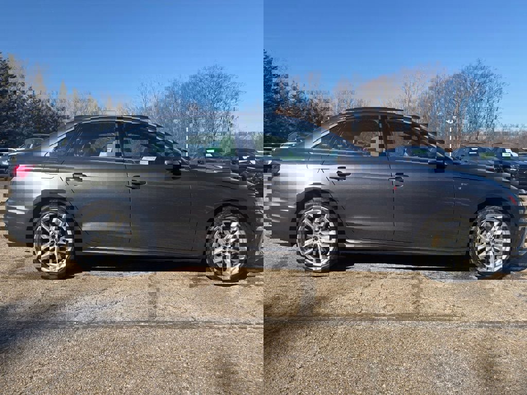 Used 2021 Audi A4 2.0T Premium w/ Convenience Package image 8