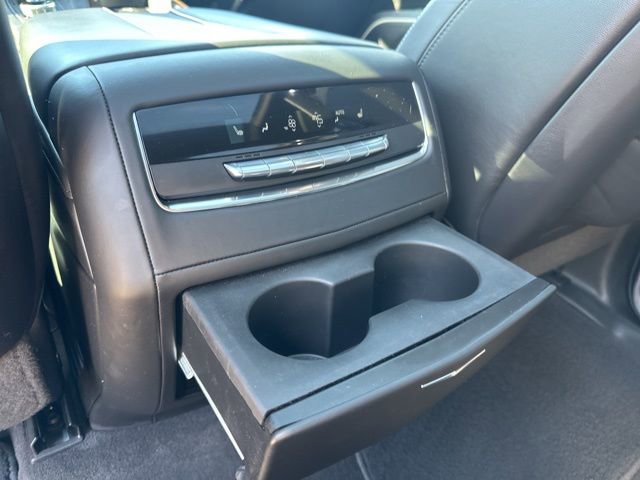 Used 2022 Cadillac Escalade Premium Luxury Platinum image 28