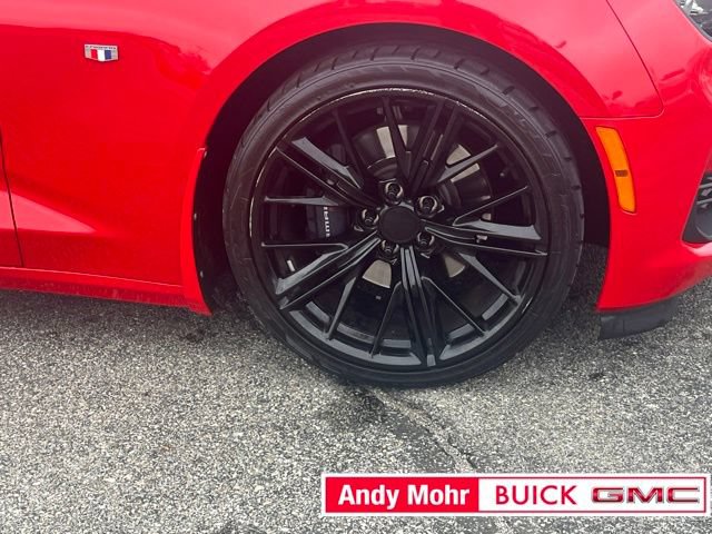 Used 2019 Chevrolet Camaro SS RWD image 20