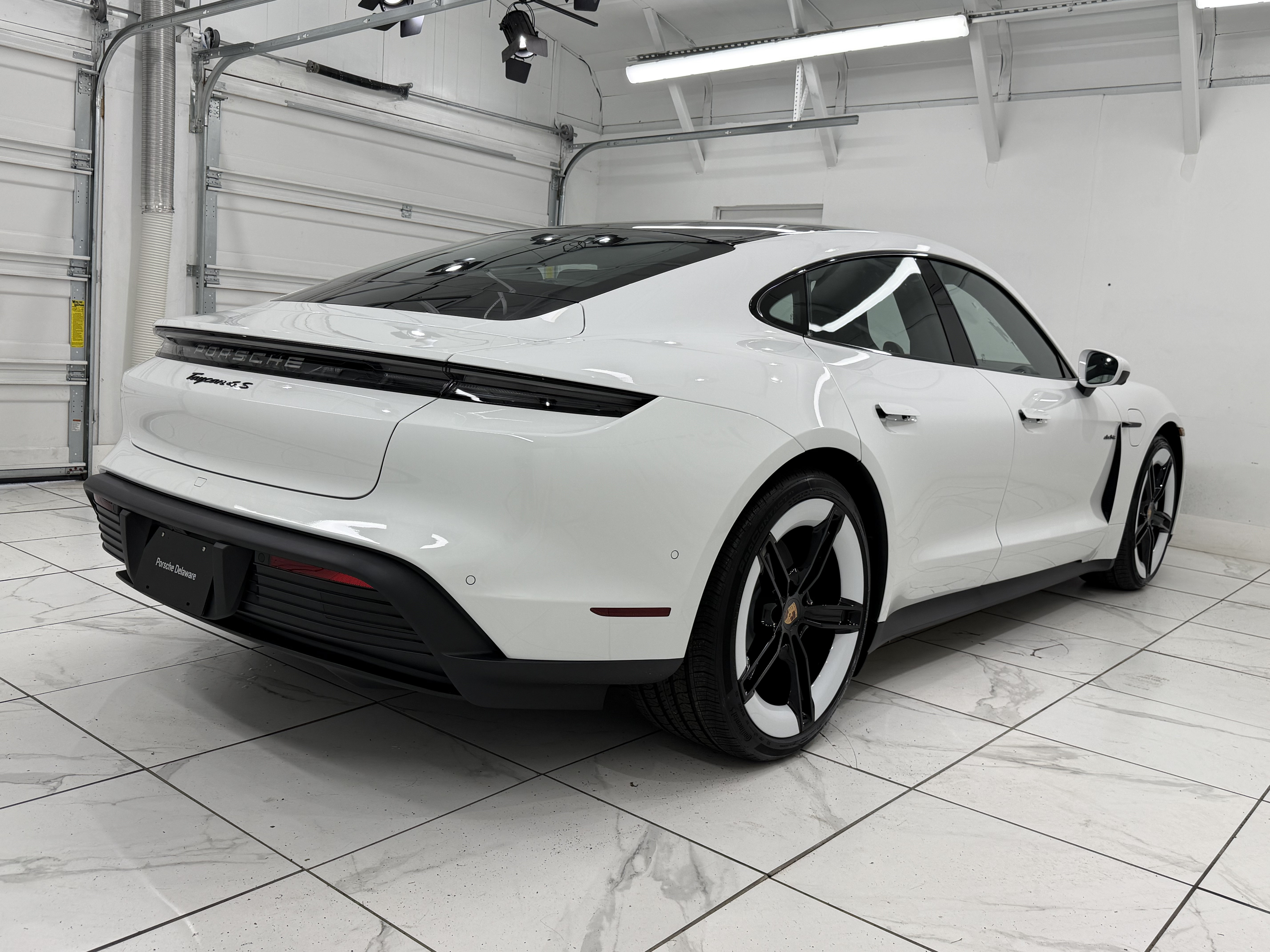New 2026 Porsche Taycan 4S AWD/4WD image 11