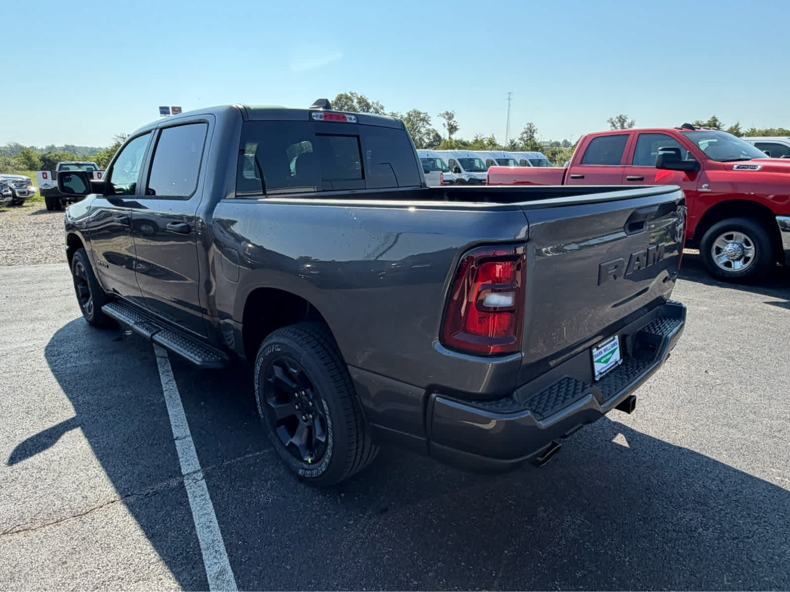 New 2027 RAM 1500 Express AWD/4WD image 4