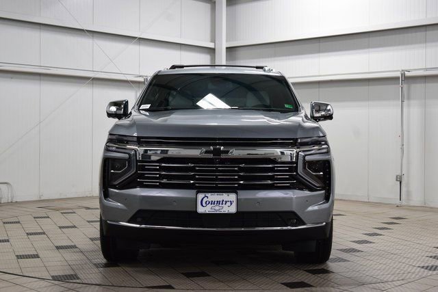New 2026 Chevrolet Suburban Premier w/ Sun And Tow Package AWD/4WD image 2