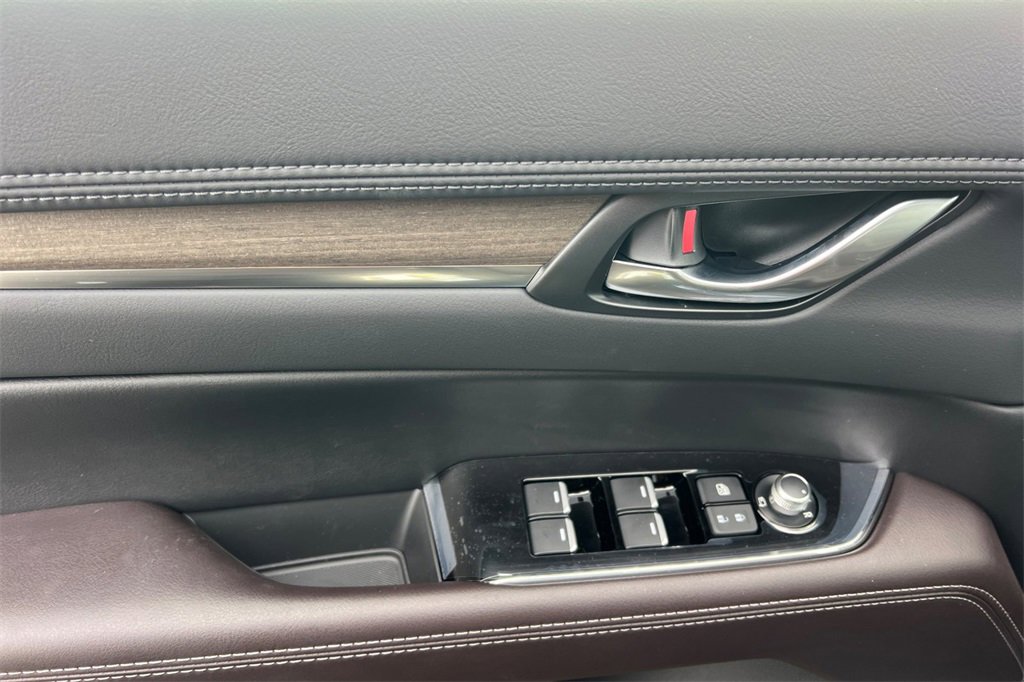 New 2025 MAZDA CX-5 Signature image 12