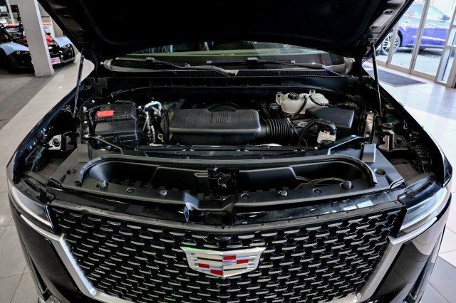 Used 2023 Cadillac Escalade ESV Premium Luxury image 53