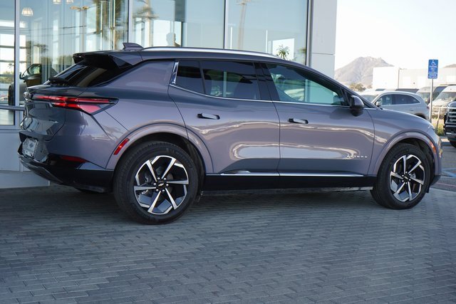 New 2025 Chevrolet Equinox EV LT image 9