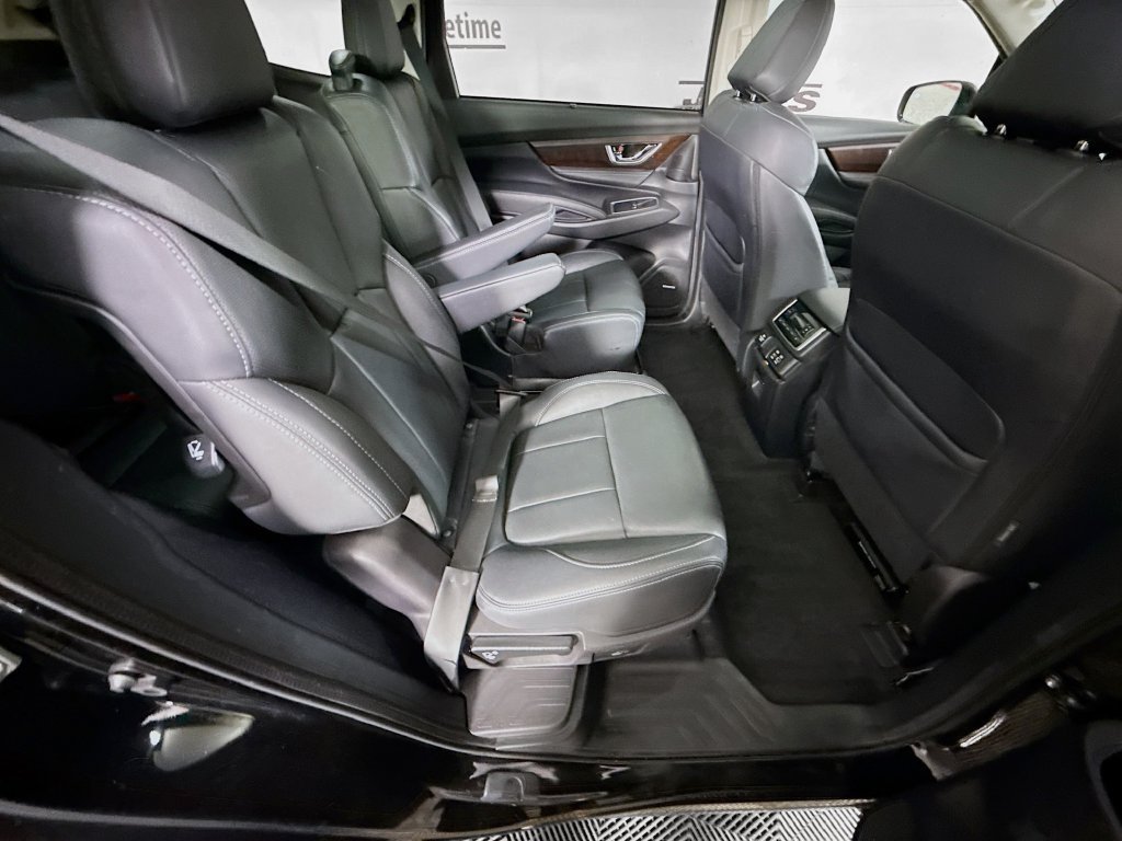 Used 2023 Subaru Ascent Touring AWD/4WD image 32