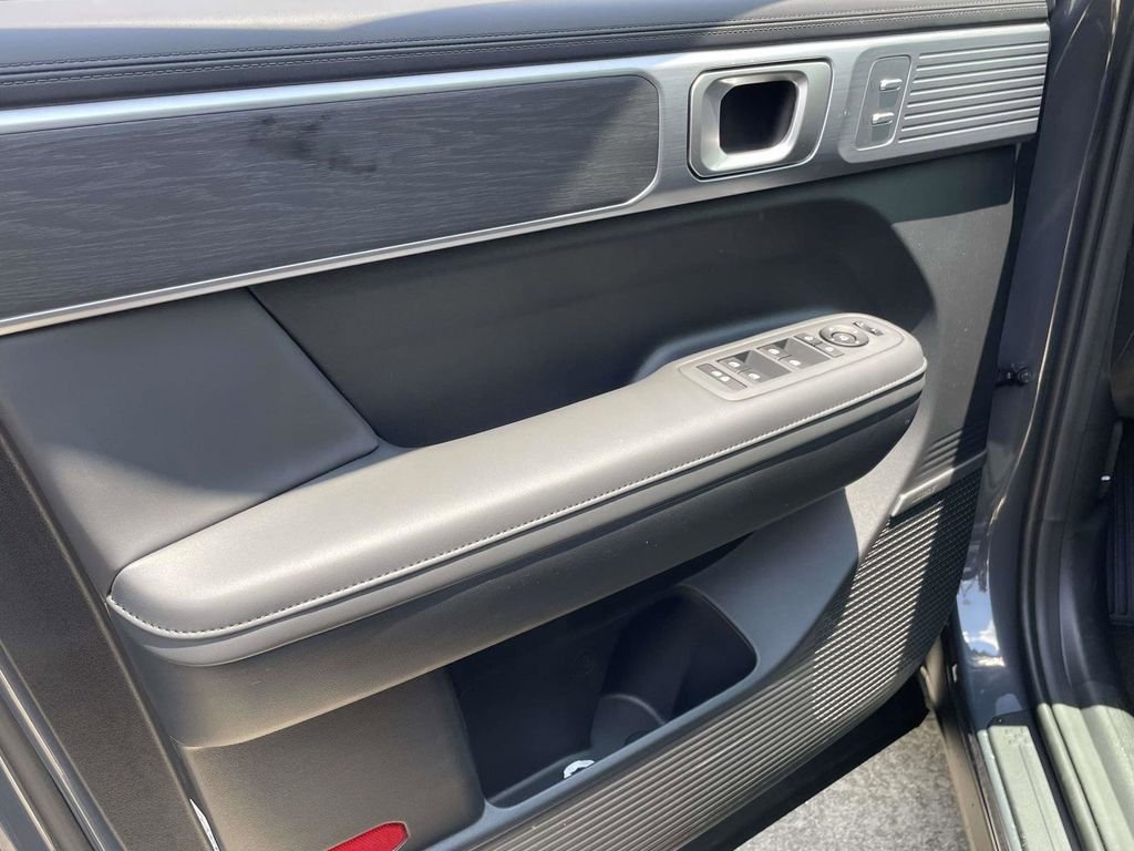 New 2026 Hyundai Santa Fe Limited FWD image 13