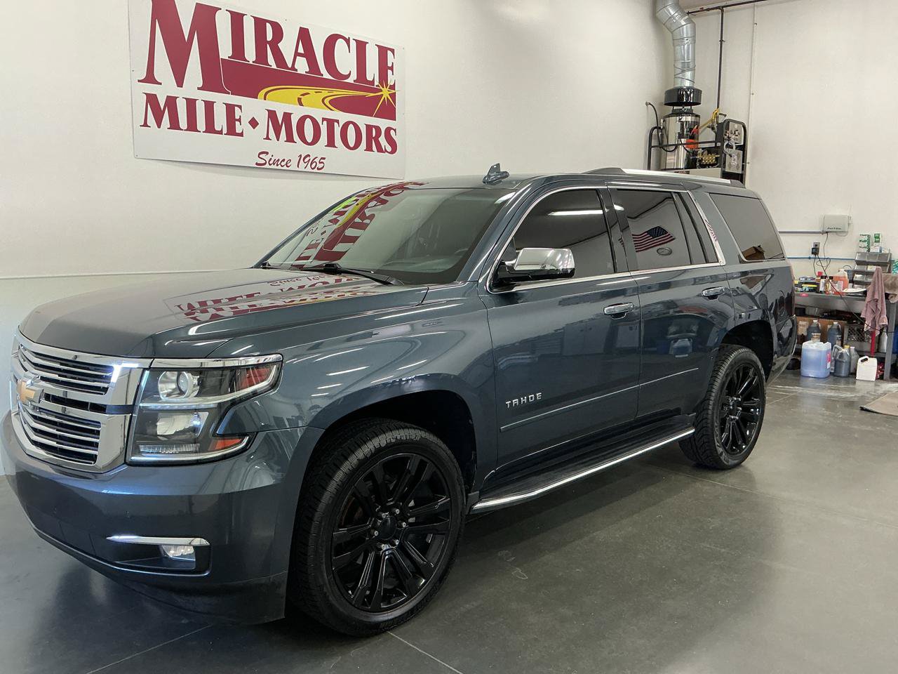 Used 2019 Chevrolet Tahoe Premier AWD/4WD image 3